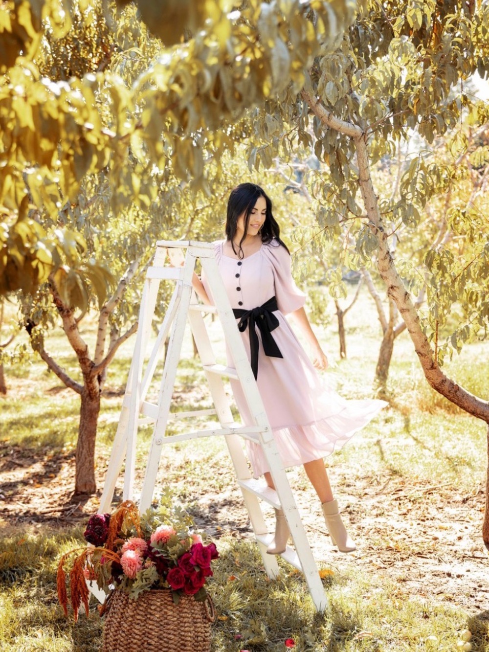Rachel Parcell Elegant Pink Midi Dress with Black Waist Tie